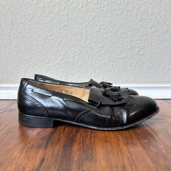 SALVATORE FERRAGAMO Kiltie Tassel Loafers Black Leather main image 11